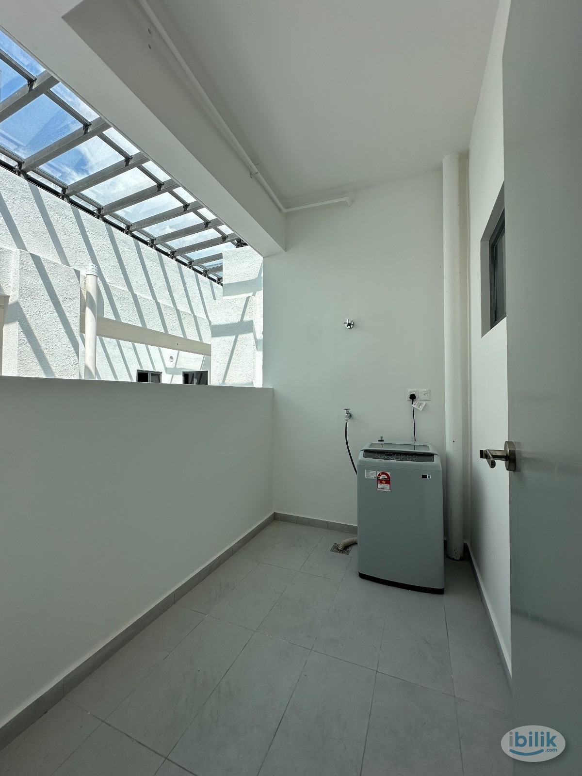 Image 4 of Middle Room at Batu Kawan, Seberang Perai - Room rental in 