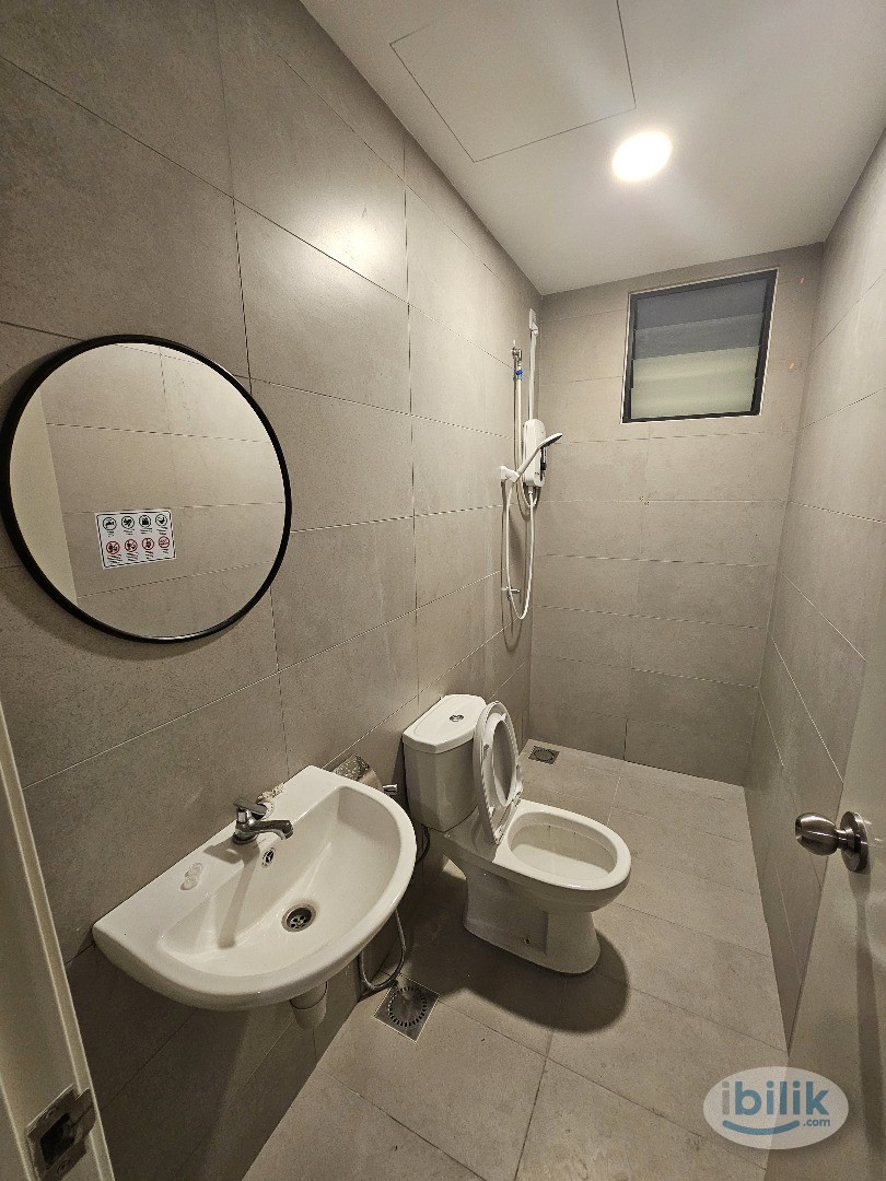 Image 5 of Middle Room at 168 park Selayang, Selangor - Room rental in 