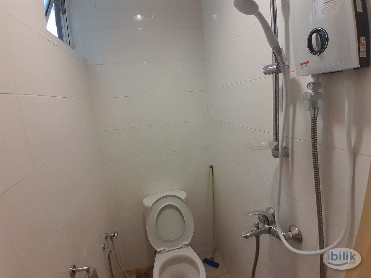 Image 2 of [Bintang Goldhill] August Vacant! Medium Room Rent Jalan Tun Razak Walking distance to TRX Mall, MRT, Office Building - Room rental in 