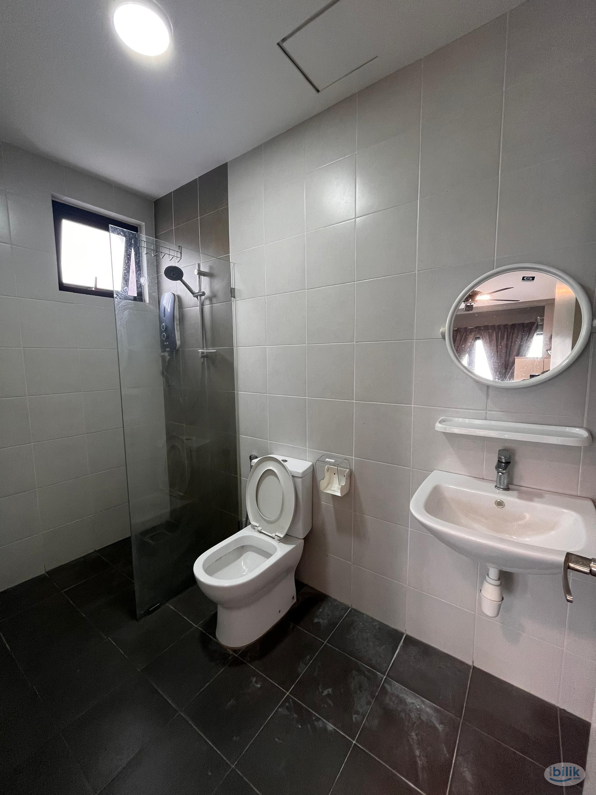 Image 3 of Master Room at D'Sands Residence, Old Klang Road - Room rental in 