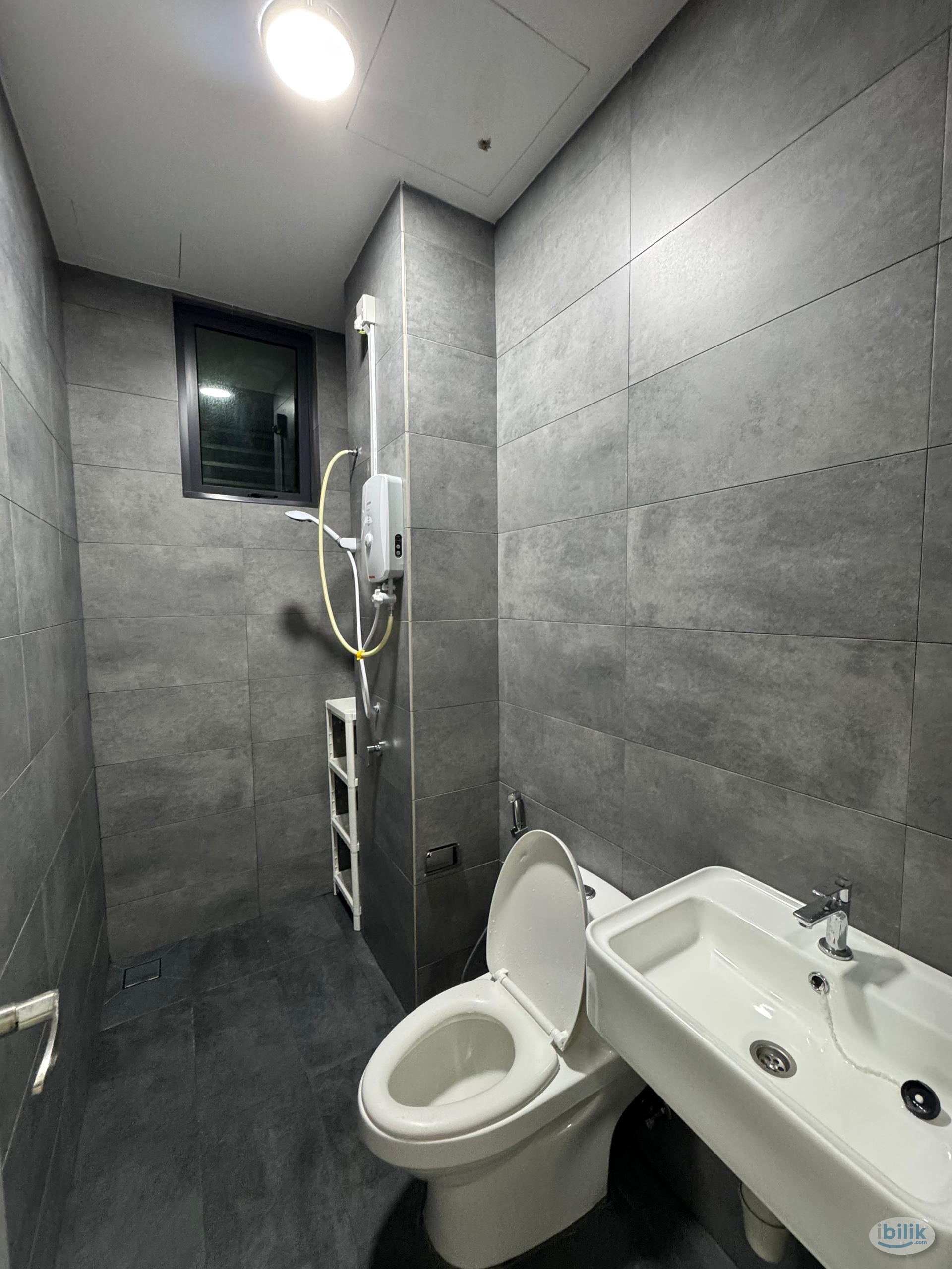 Image 3 of Middle Room at Verando Residence, Petaling Jaya - Room rental in 