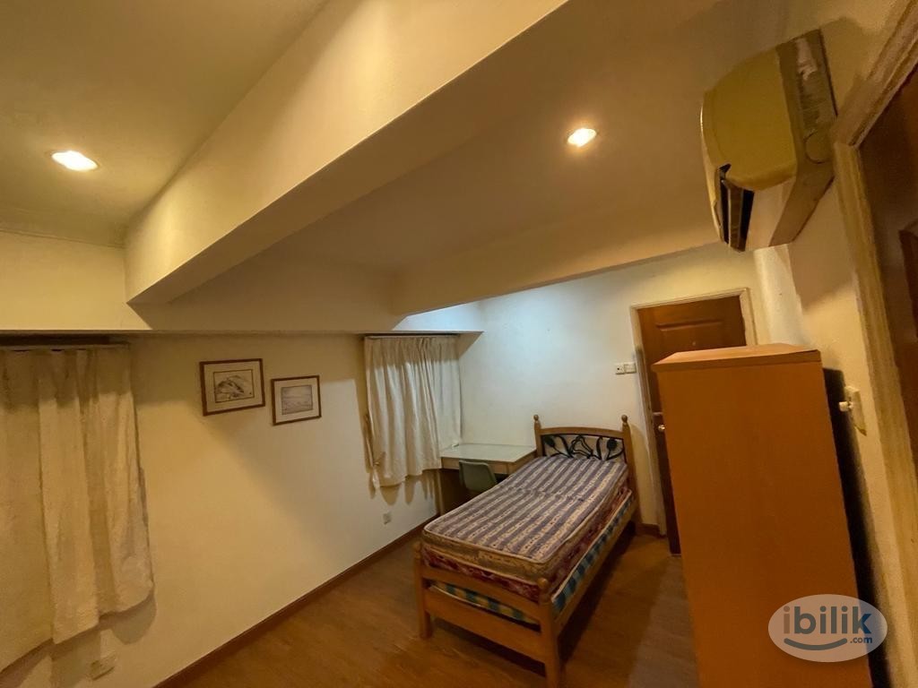 Image 1 of Middle Room at Pandan Jaya, Pandan - Room rental in 