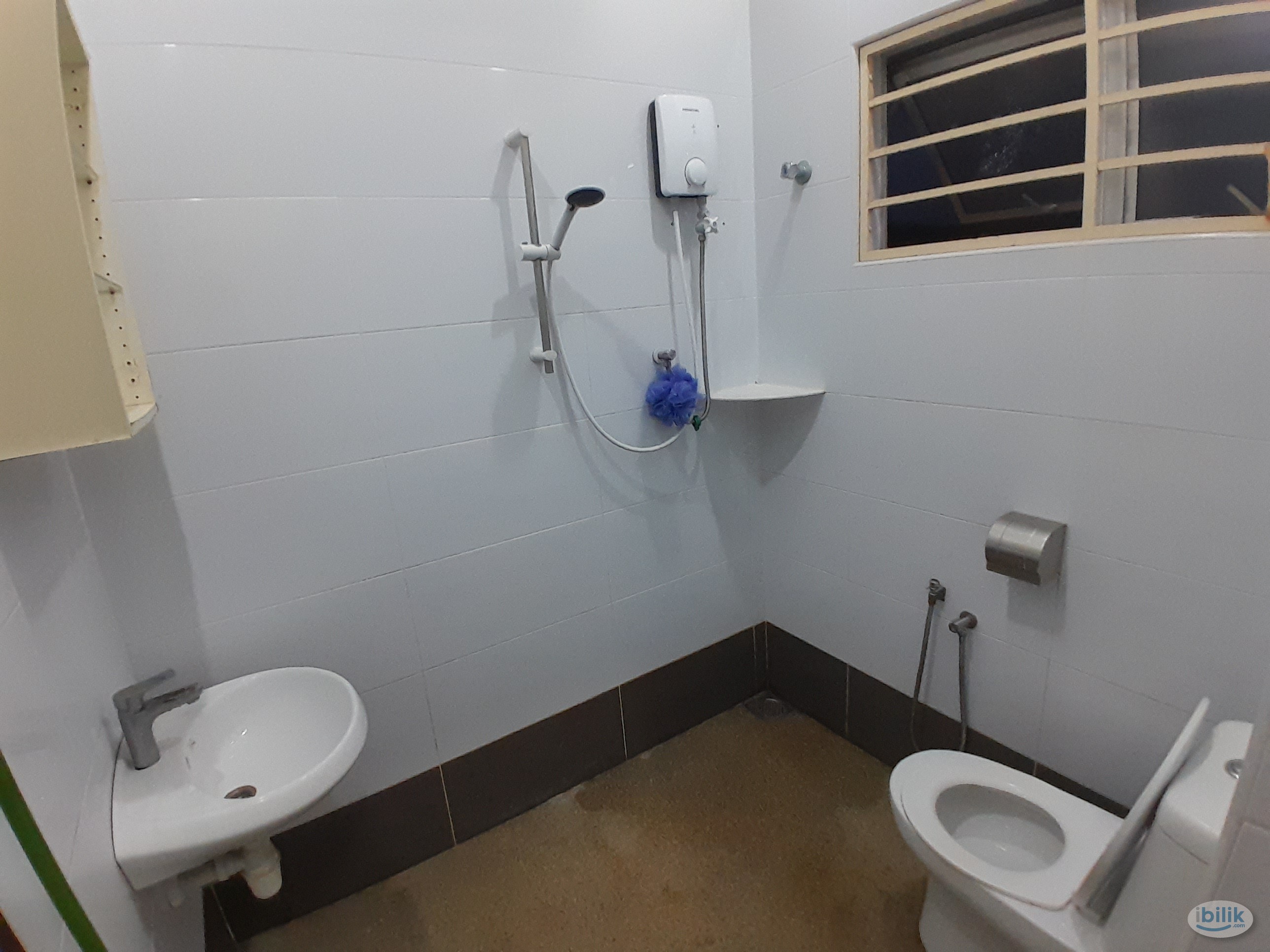 Image 4 of [Taman Aman] All Male Tenants Stay Landed House Medium Room with Aircond Rent - Room rental in 