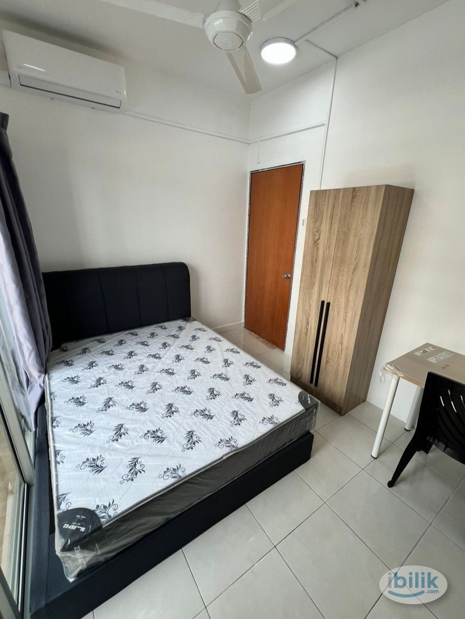 Image 2 of ✨ Private Balcony✨Medium AC Room for Rent @ METROPOLITAN SQUARE Residence, DAMANSARA PERDANA ✨ - Room rental in 