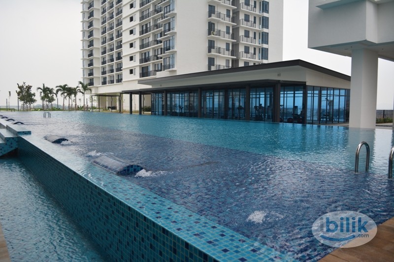 Image 5 of Nice Middle Room at Trefoil, Setia Alam (Direct Owner) - Room rental in 
