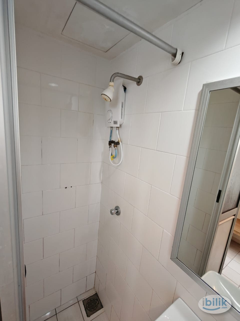 Image 2 of Master Room at Chan Sow Lin, Sungai Besi - Room rental in 
