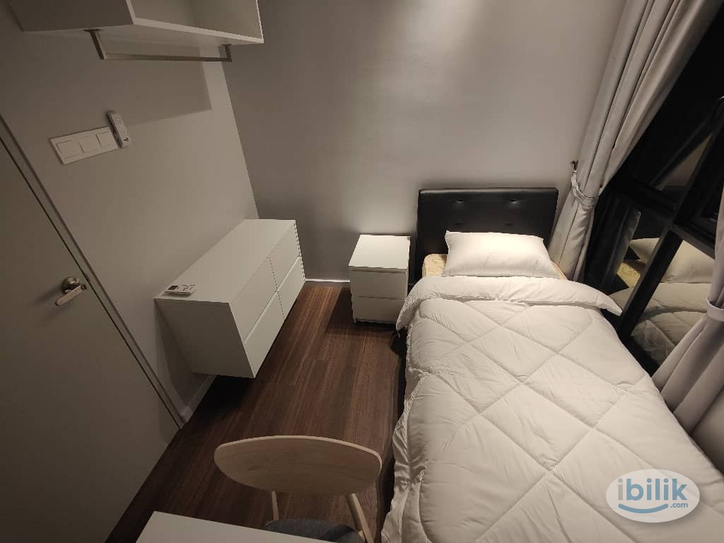 Image 1 of Batu Kawan Room For Rent  ⭐Single Room⭐ ‼️Direct Owner‼️  Rental Included :  ✅Utility Bill ✅Weekly Cleaning ✅Unlimited Wifi ✅0️⃣Repair cost  Rental : - Room rental in 