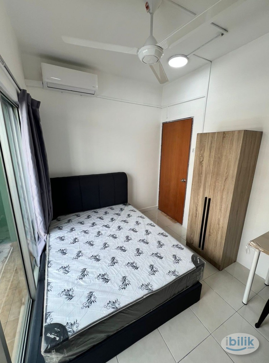 Image 2 of ✨ Private Balcony✨Medium AC Room for Rent @ METROPOLITAN SQUARE Residence, DAMANSARA PERDANA ✨ - Room rental in 