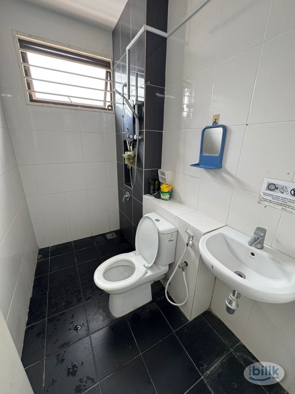 Image 4 of Middle Room with Zero Deposit&Move in fees😉🌟Near Setia City Mall 7 Min Only😎‼️Eco Shop Bukit Raja,Lotus Setia Alam🛜Free Wifi Utilities Include🔥 - Room rental in 