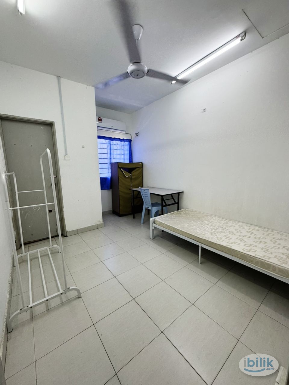 Image 1 of Move In immedietly😉‼️Middle Room With Free Utilities Wifi,Aircond,Fully Furnished😮🔥Near Eco Shop,Setia City Mall,Lotus Setia Alam🌟 - Room rental in 