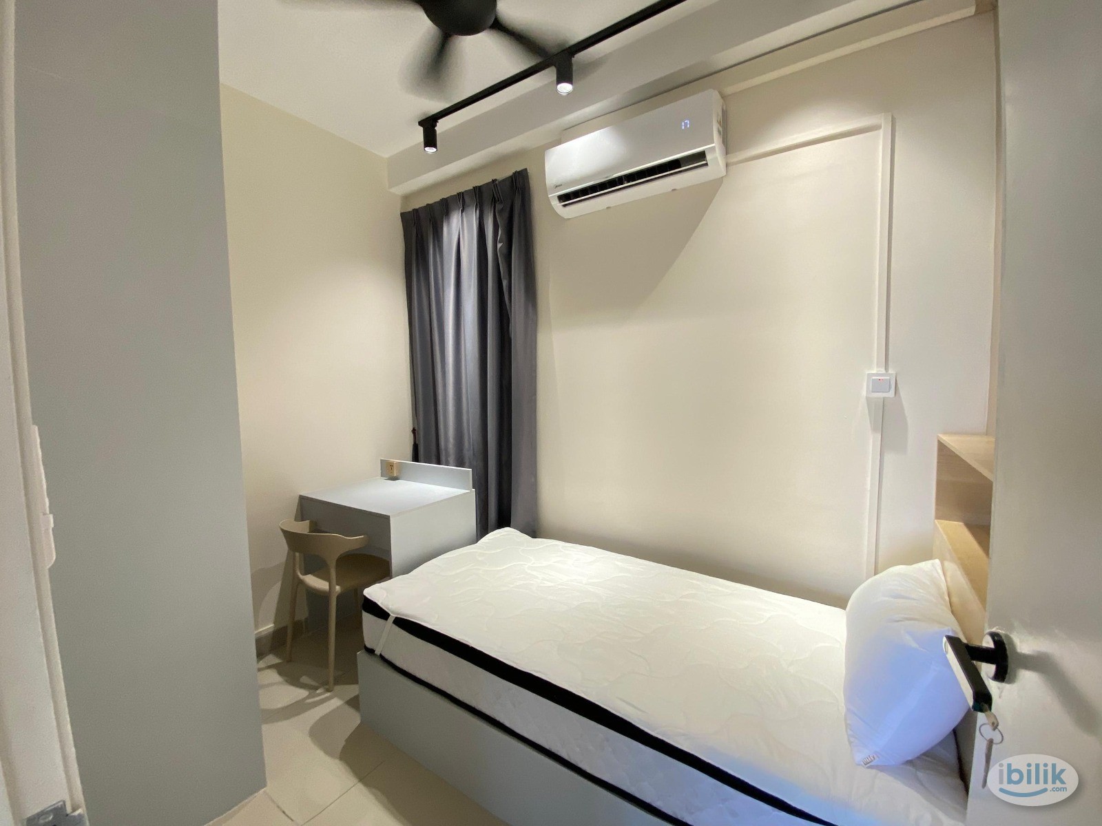 Image 1 of 14 min to Xiamen Uni, Single Room at Acacia Residences, Sepang - Room rental in 