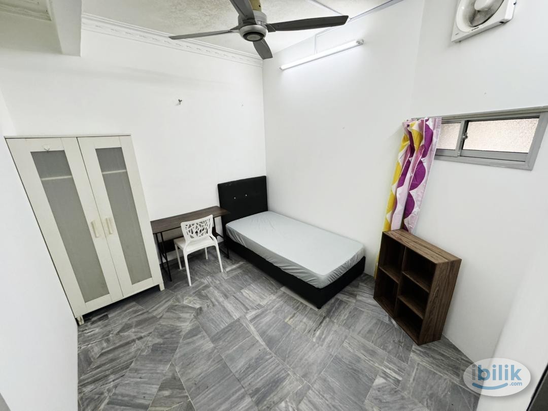 Image 3 of Zero Fees&Deposit Middle Room😮🔥Free Utilities Wifi,Aircond,Water Include😉Near MRT One Utama,1 Utama Shopping,IOI Mall Damansara,Ikea Damansara😊‼️‼ - Room rental in 