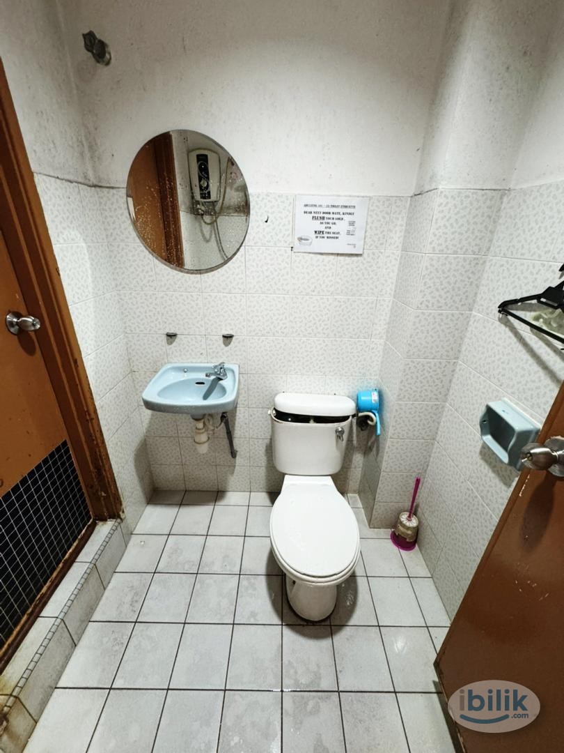 Image 4 of Zero Fees&Deposit Middle Room😮🔥Free Utilities Wifi,Aircond,Water Include😉Near MRT One Utama,1 Utama Shopping,IOI Mall Damansara,Ikea Damansara😊‼️‼ - Room rental in 