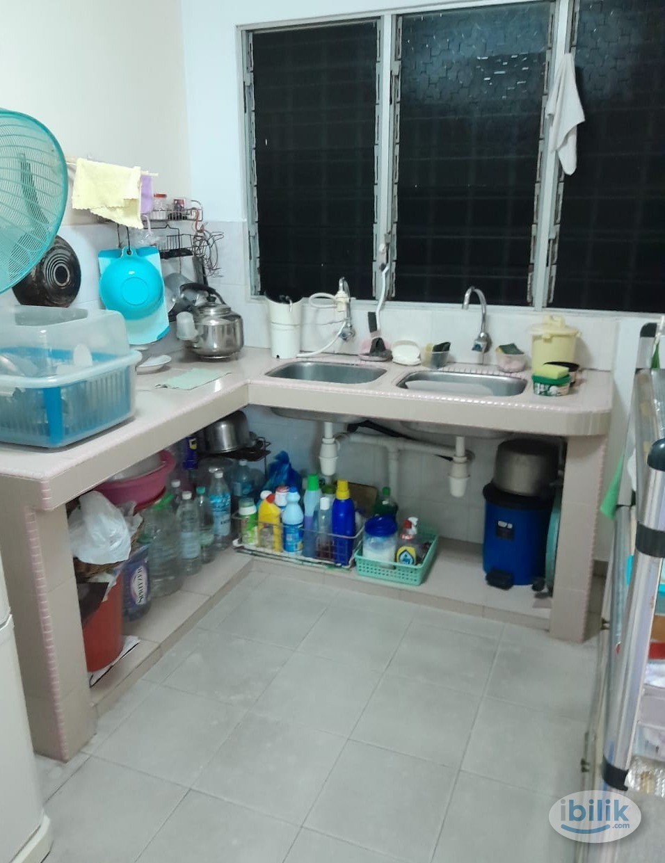 Image 4 of Middle Room at Section 14, Petaling Jaya - Room rental in 