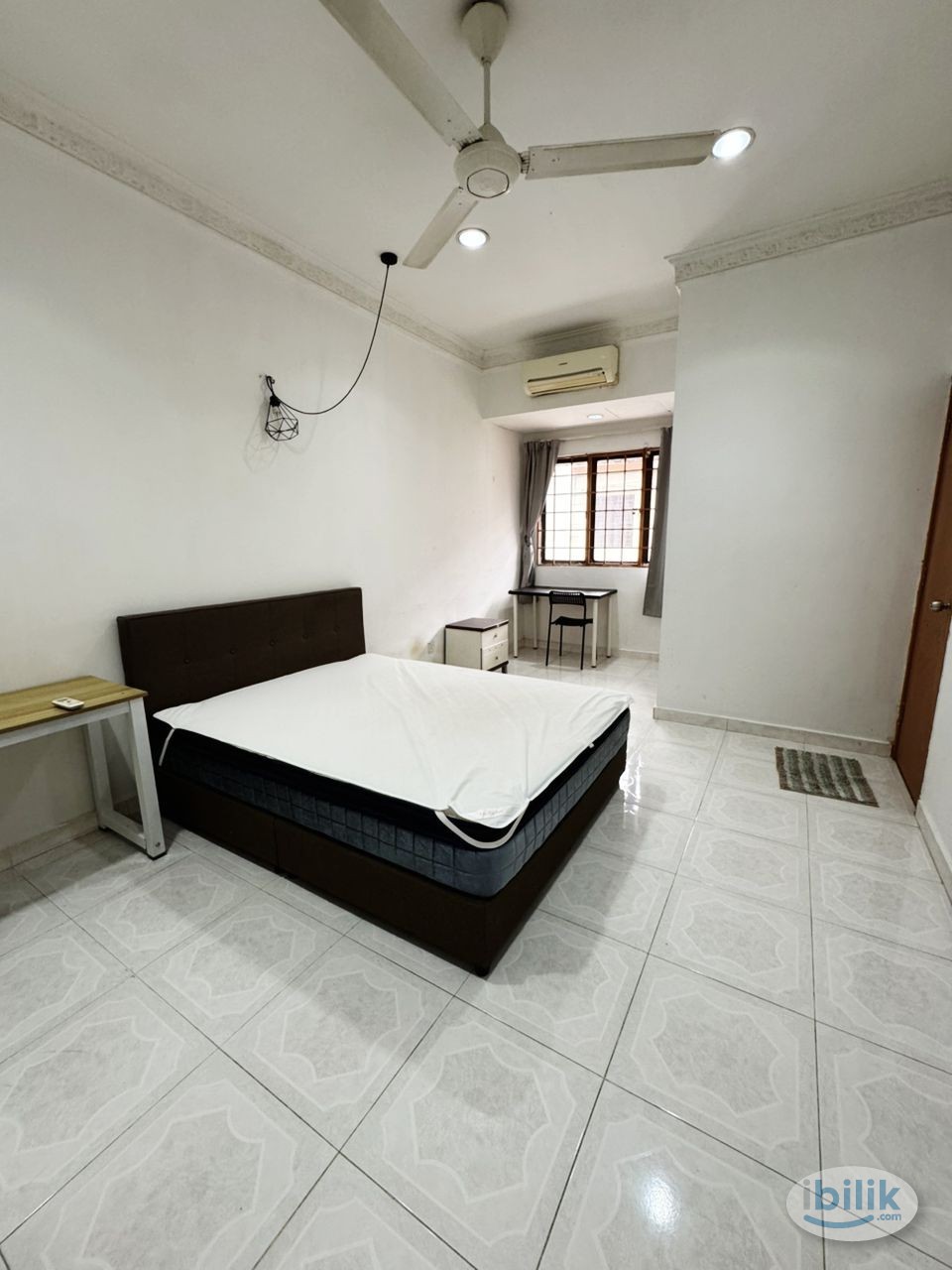 Image 1 of Master Room With Private Bathroom😍🌟Near 1 Utama Shoppping,MRT 1 Utama🚶‍➡️‼️Zero Deposit&Move In Fees - Room rental in 