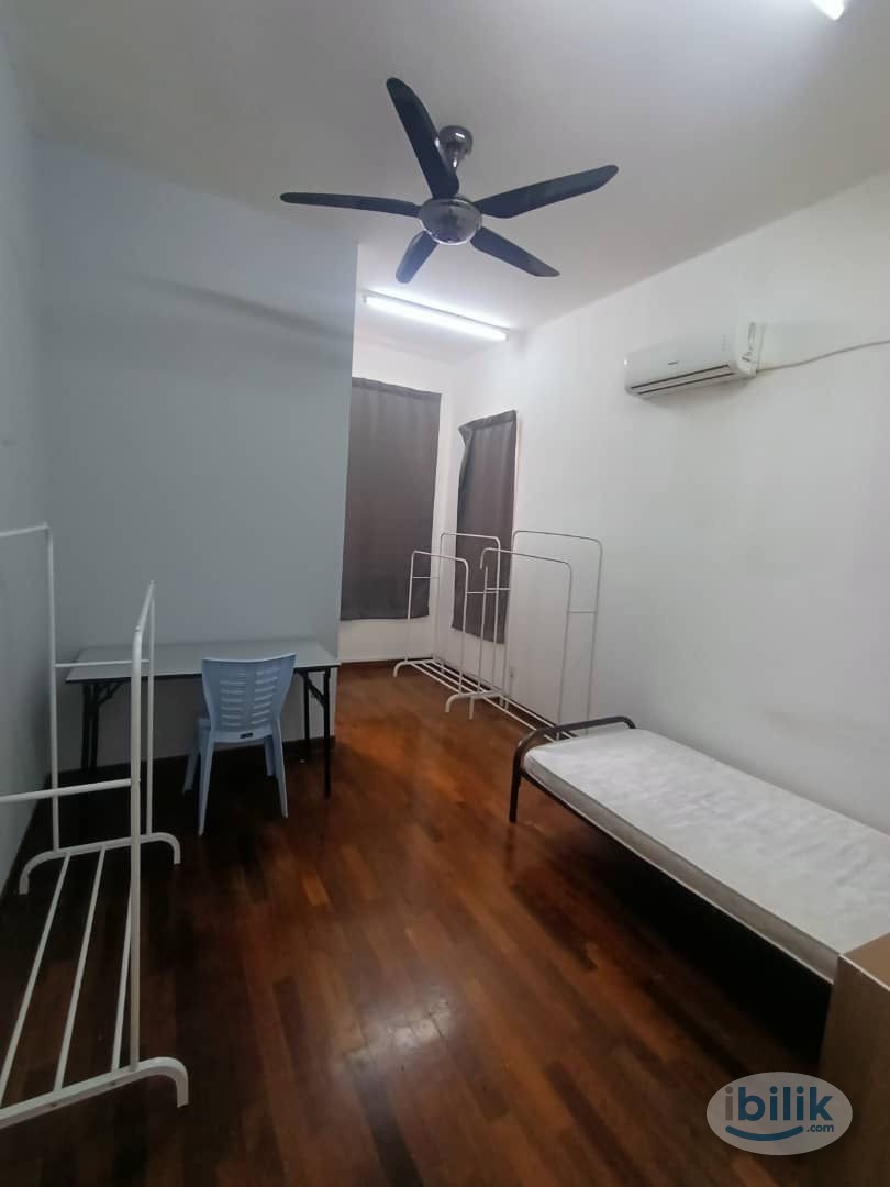 Image 1 of 🏡🔥 Master Room at 16 Sierra, Puchong To Rent ( Private Bathroom) - Room rental in 