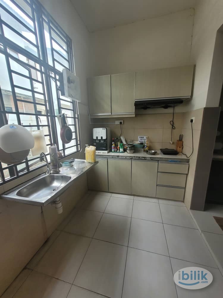 Image 3 of 🏡🔥 Master Room at 16 Sierra, Puchong To Rent ( Private Bathroom) - Room rental in 