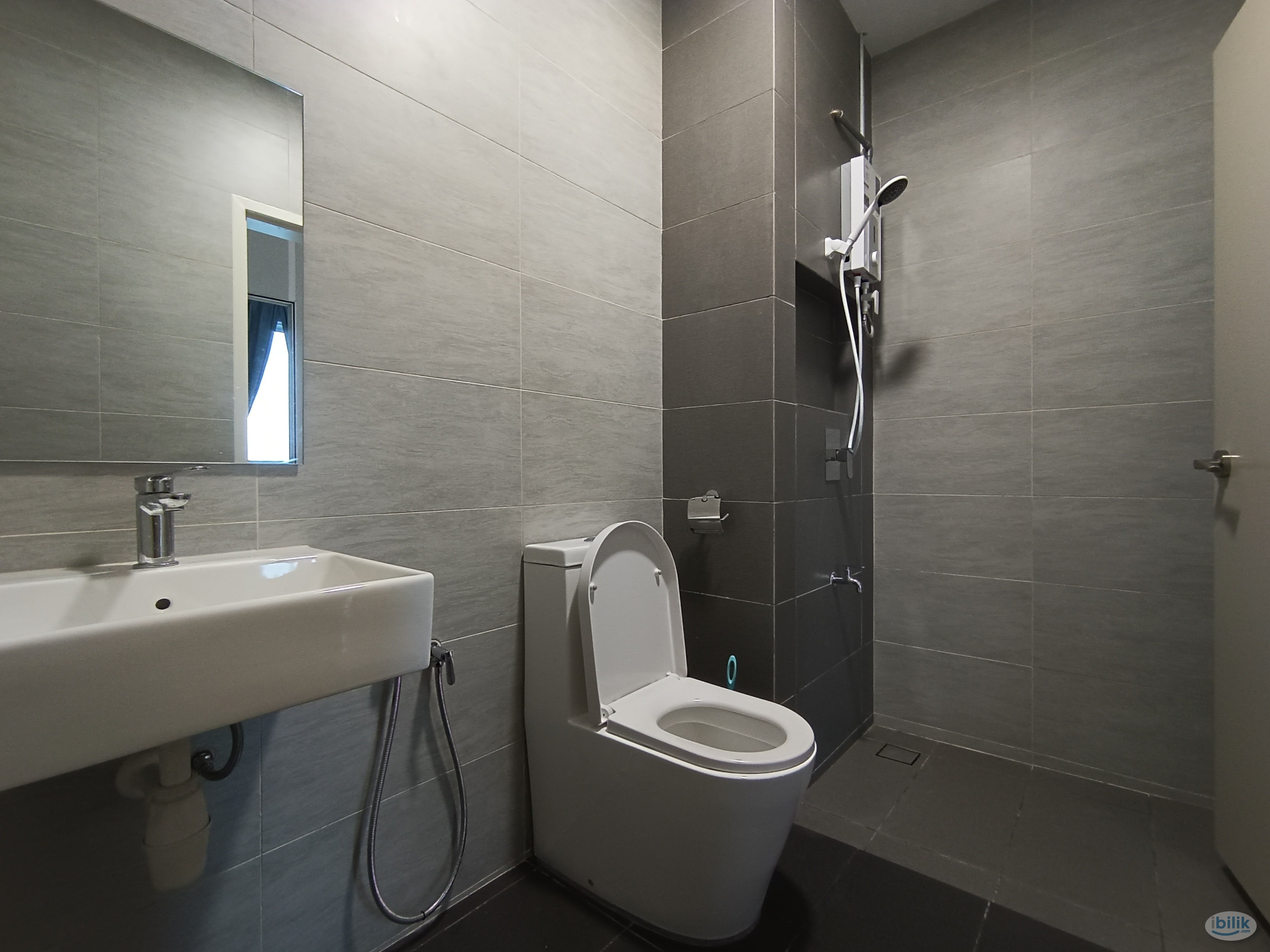 Image 4 of All Female (Master Room A with shared toilet_A3) at Rica Residence - Room rental in 