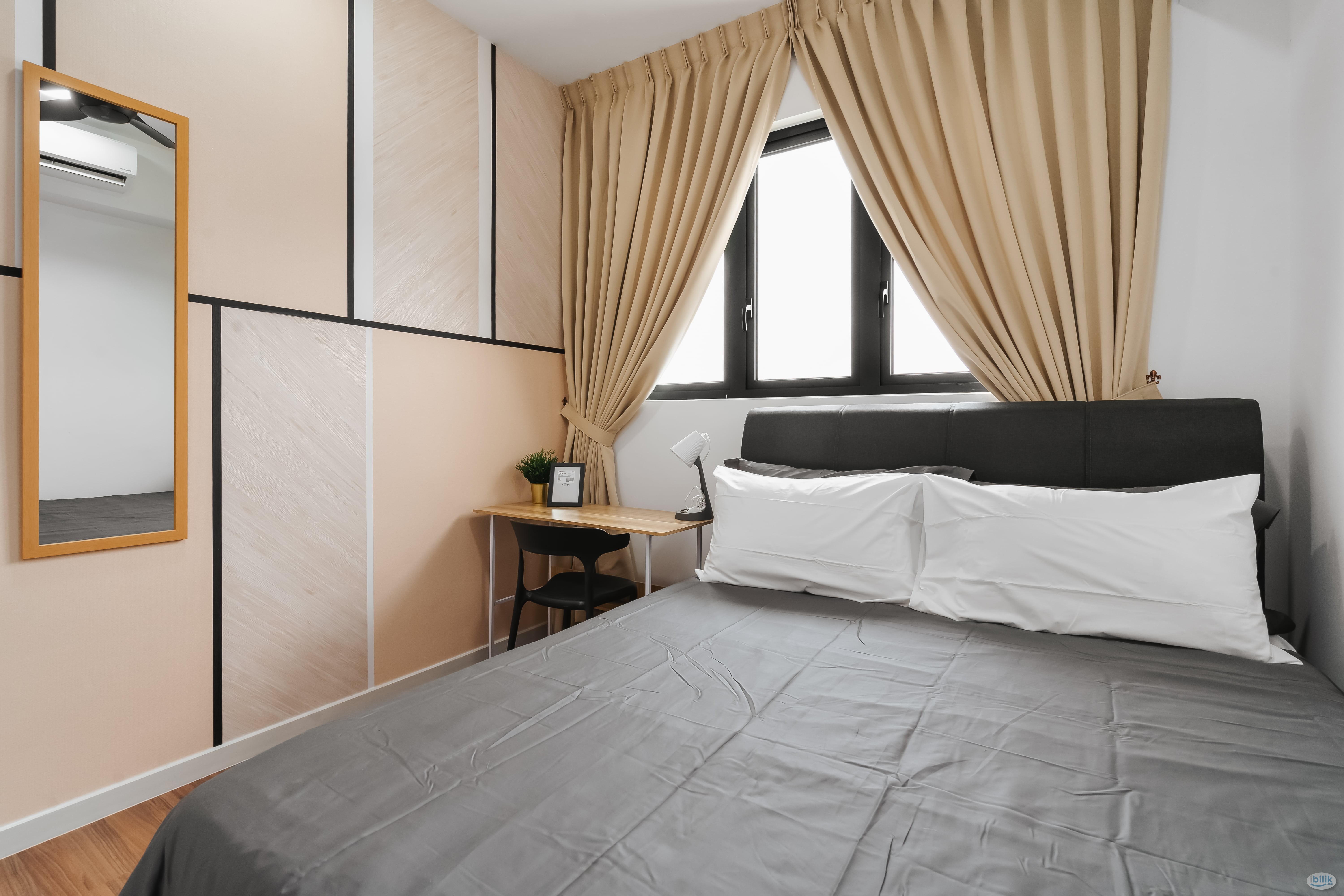 Image 1 of Middle Room at M Vertica KL City Residences, Cheras [PROMO] - Room rental in 