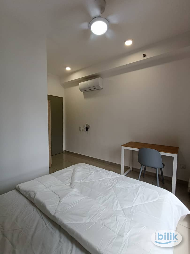 Image 1 of Master Room at D'Quince Residence, Damansara Perdana - Room rental in 