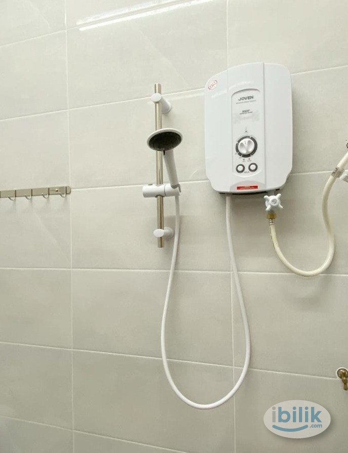 Image 1 of Fully furnished, Cozy, WiFi, AC Single Room at Pusat Bandar Puchong, Puchong - Room rental in 