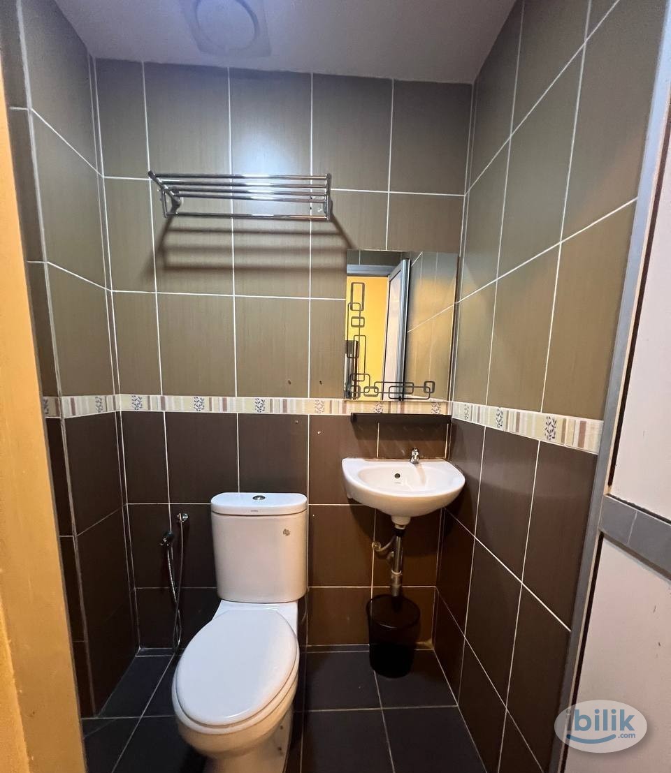 Image 1 of LIMITED TIME OFFER‼️ Bajet Furnished Room for Rent near LRT UiTM Shah Alam - Room rental in 