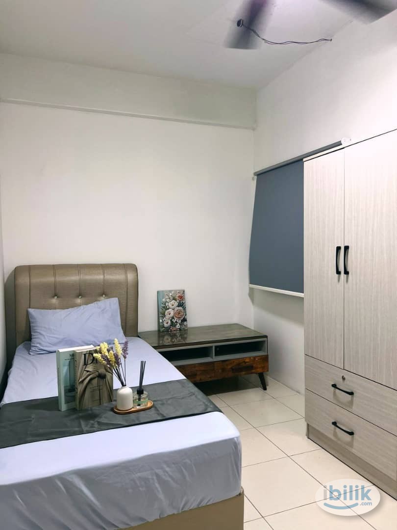 Image 1 of Single Room at Batu Kawan, Seberang Perai - Room rental in 
