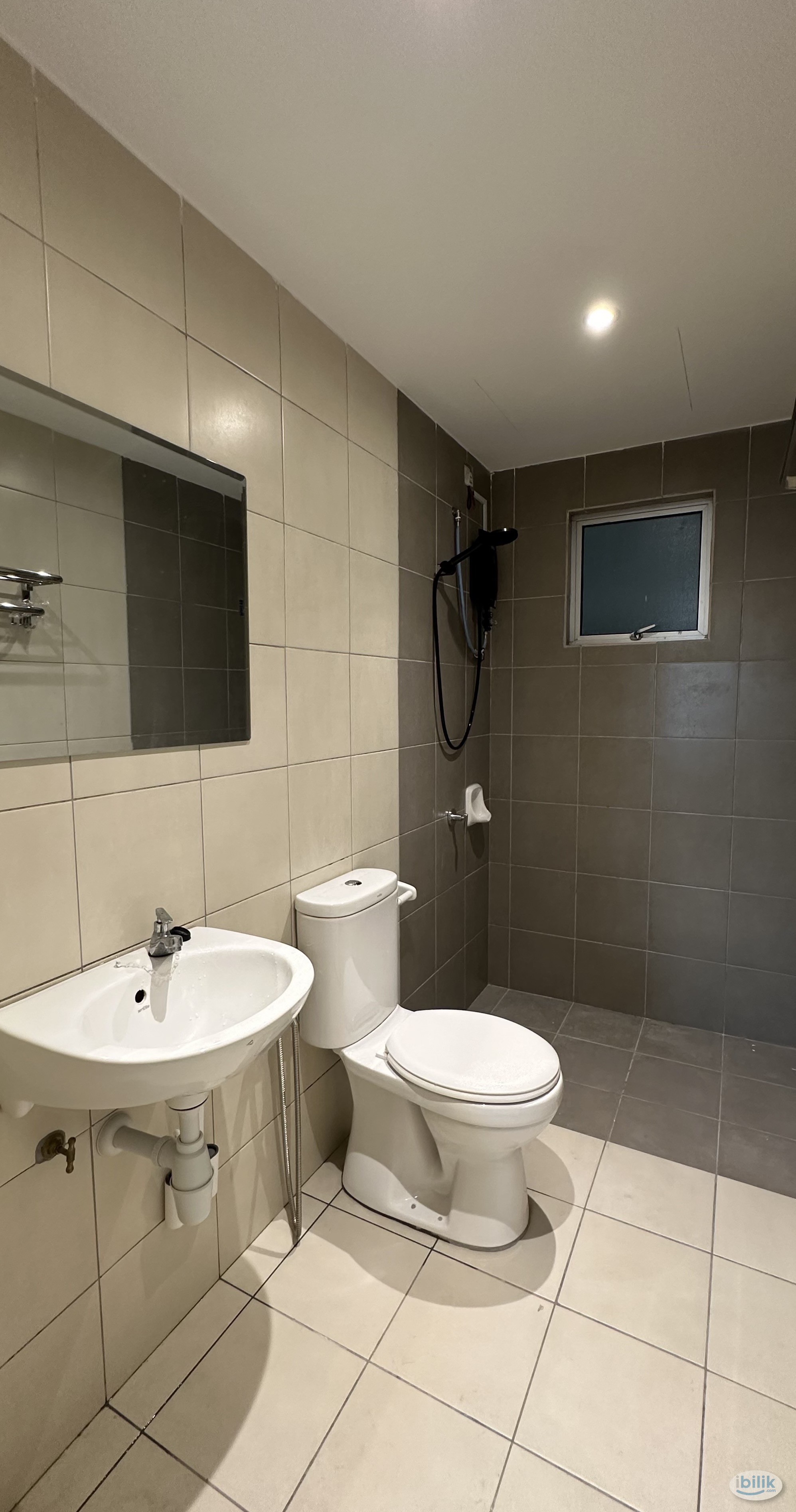 Image 3 of Master Room at Kiara Kasih, Mont Kiara/Segambut, 1+1 Depo only - Room rental in 