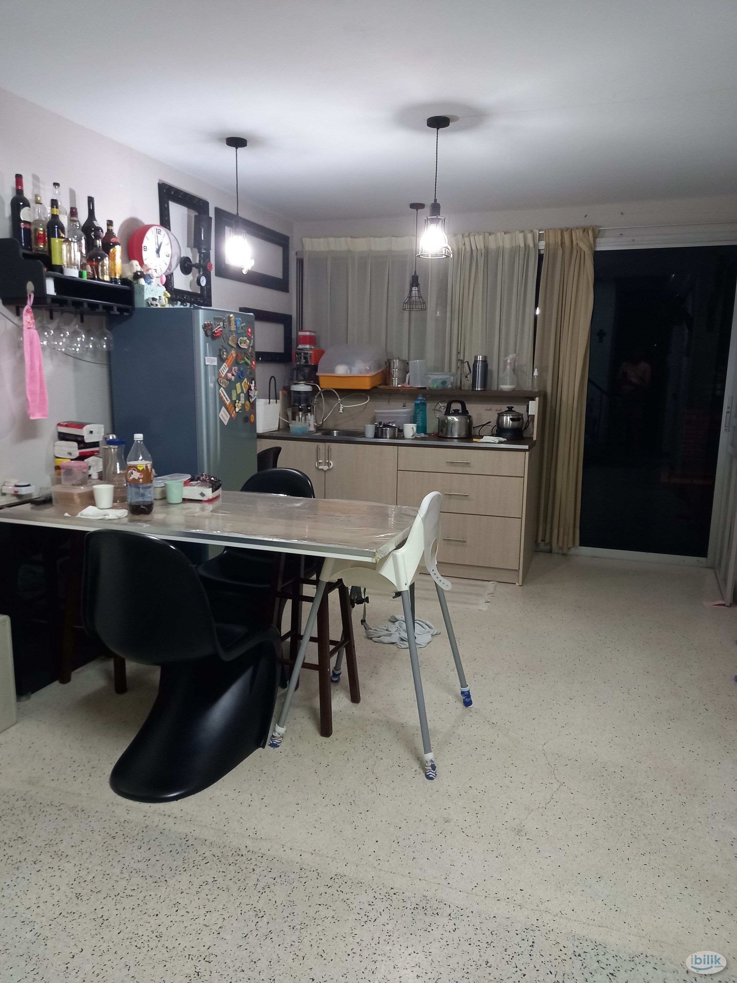 Image 2 of Female AC room @ Section 14 opposite Three Two Square - Room rental in 