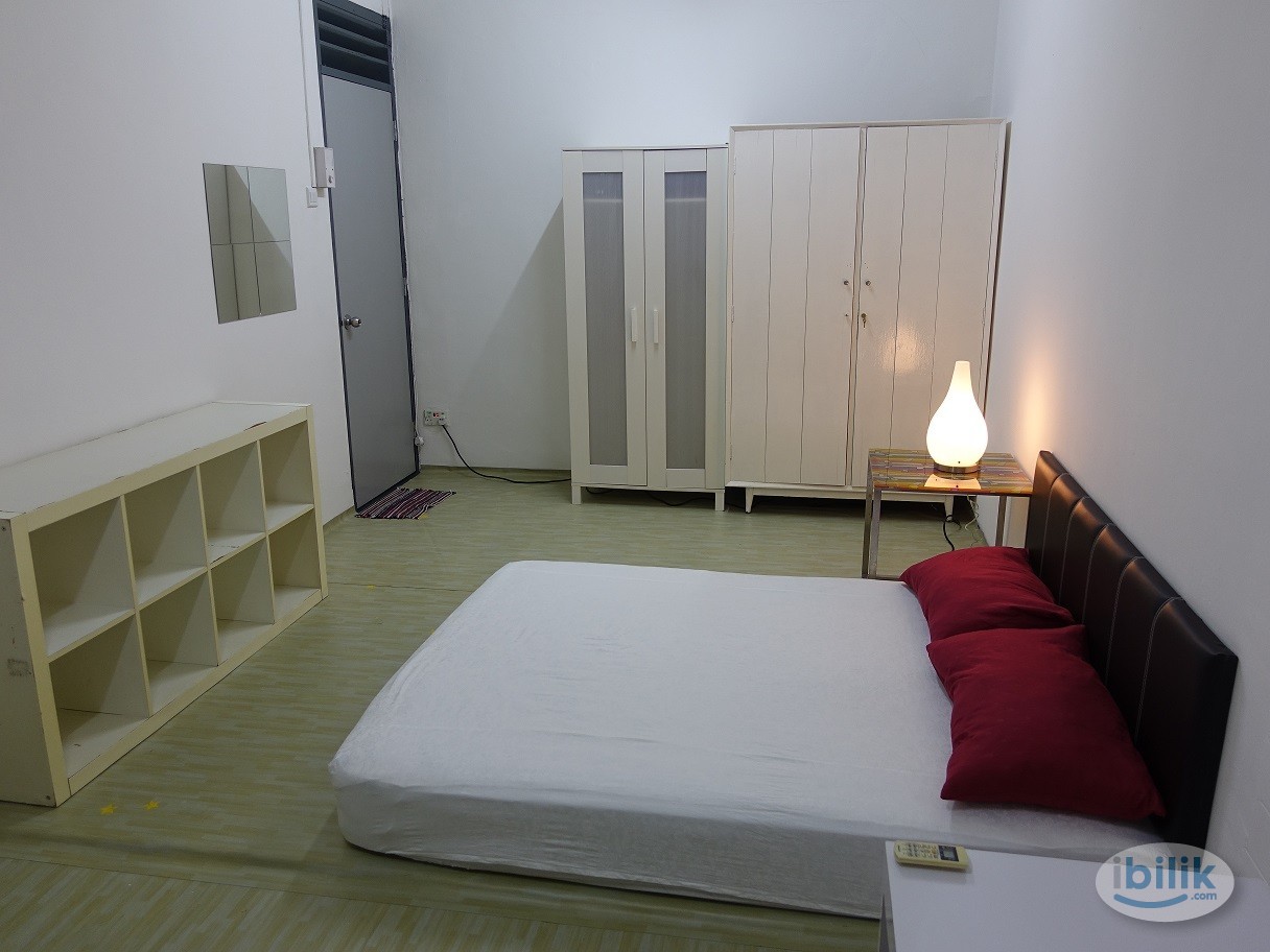 Image 3 of Female AC room @ Section 14 opposite Three Two Square - Room rental in 