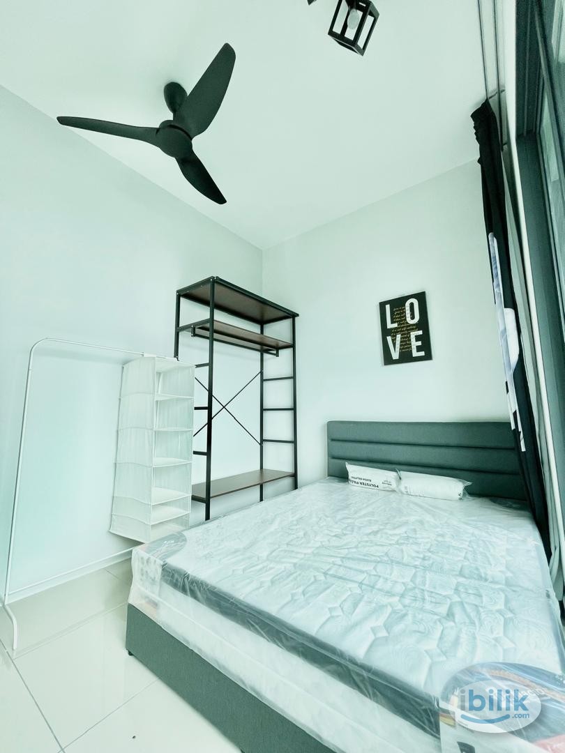 Image 3 of Middle Room with Balcony at The Vyne, Sungai Besi - Room rental in 