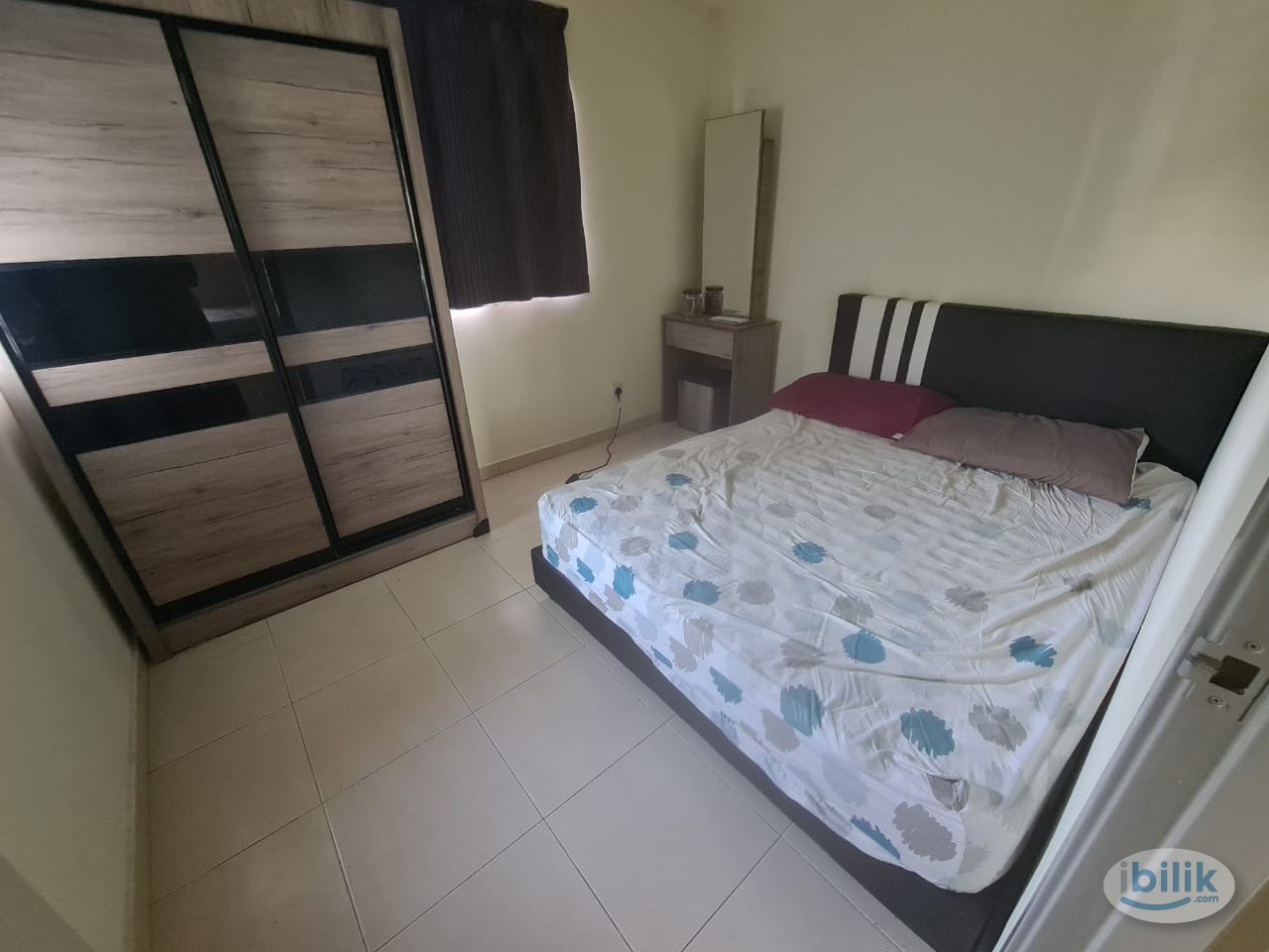 Image 1 of Middle Room at Taman Raintree, Batu Caves - Room rental in 