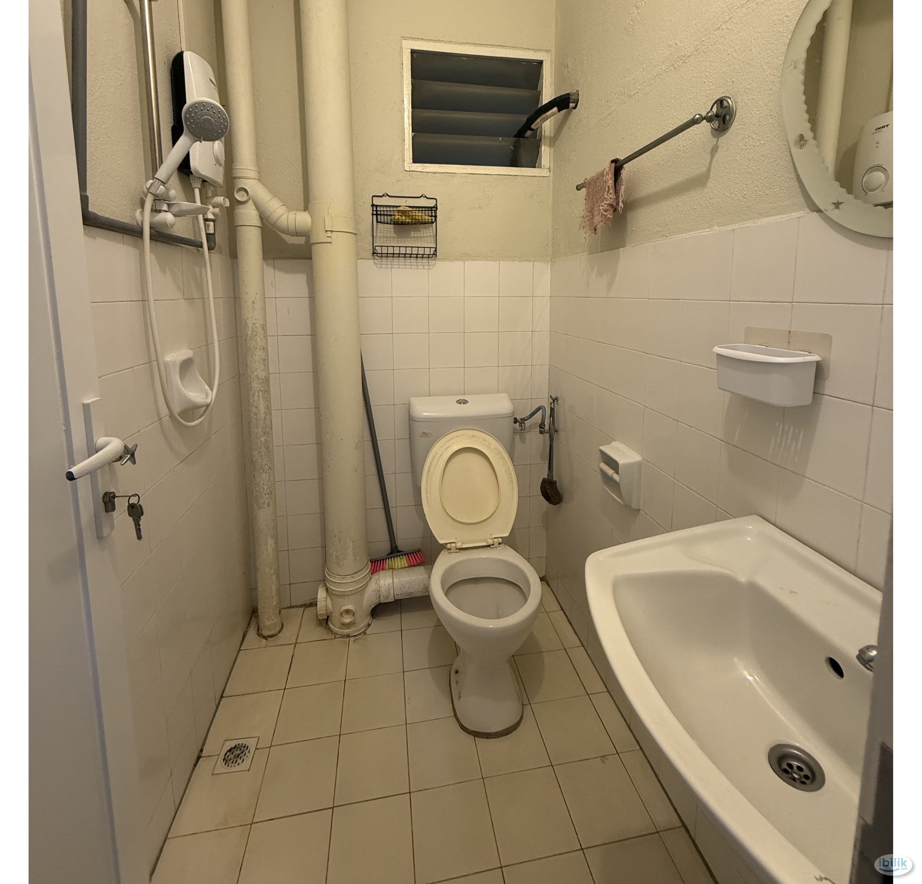 Image 5 of Middle Room at Widuri Apartment, Butterworth - Room rental in 