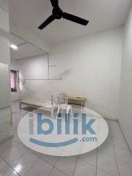 Room Rental in Selangor - 🔥Master Room Near LRT TTDI😊🌟Fully Furnished With Wifi😍🔥Mid Year Promotion😮‼️Walking to Starling Mall 3 Min Only🚶‍➡️
