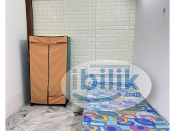 Room Rental in Selangor - [ Superb Big | Zero Deposit ] ❤️‍🔥 Comfortable Gated Landed House Single Room at Bandar Puteri Puchong 🚗‼️