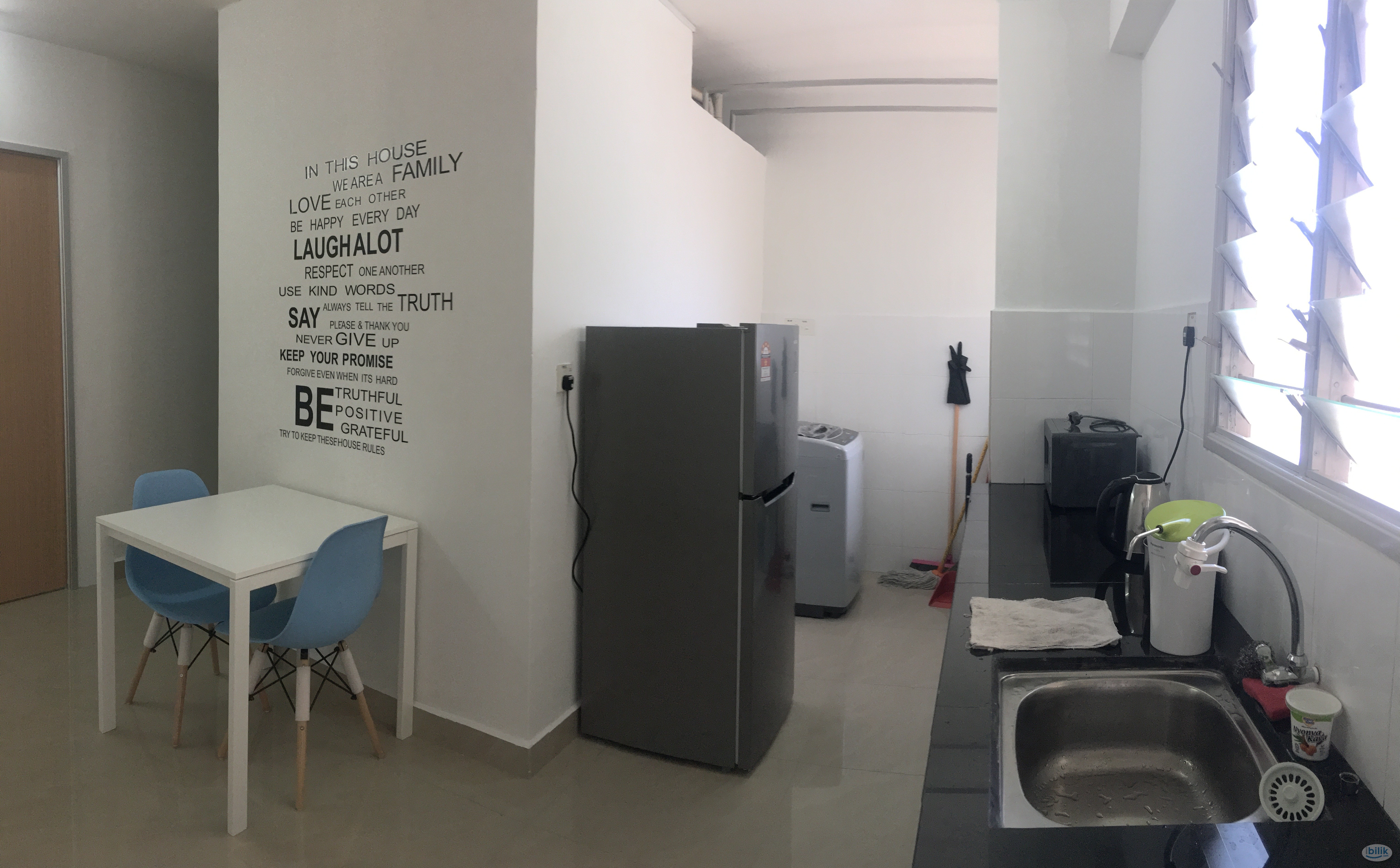 Image 1 of Middle Room at Sri Saujana near Komtar, ICT Mall, First Avenue, Jen Hotel n St Giles Wembley Hotel - Room rental in 