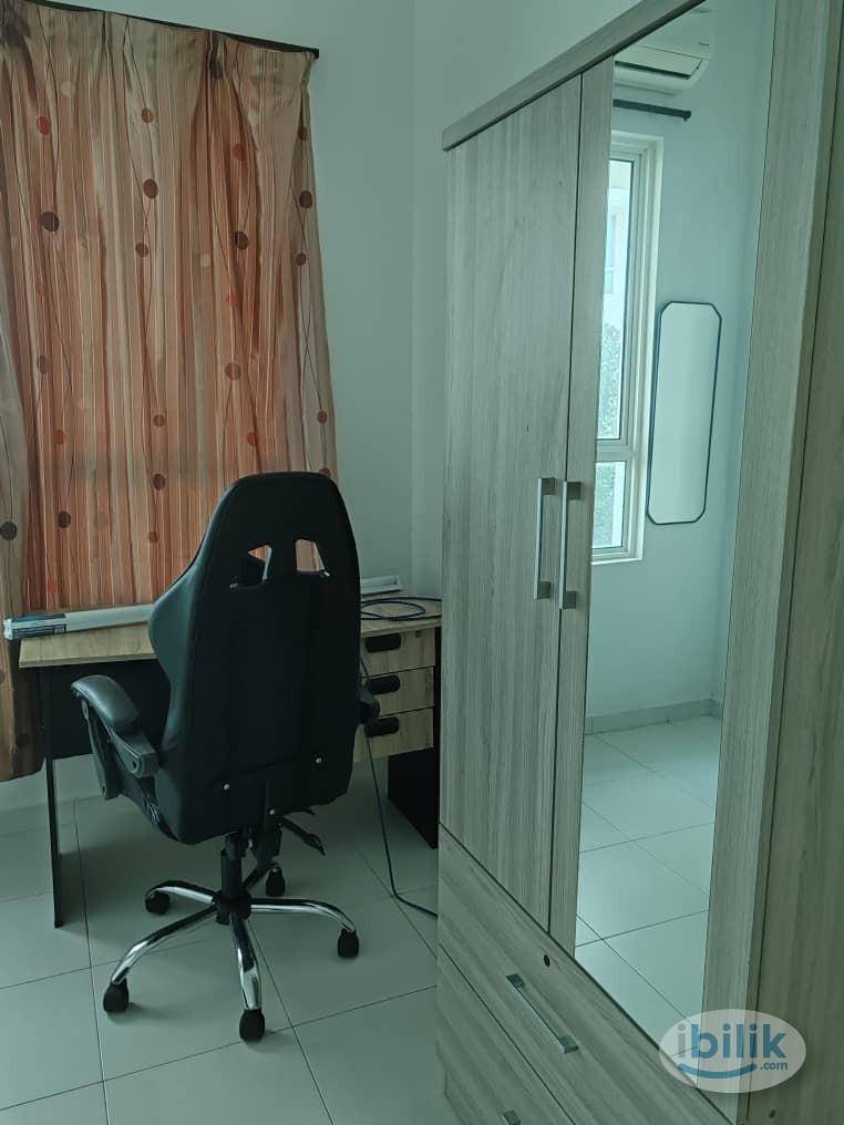 Image 1 of Middle Room at Fiera Vista, Sungai Ara - Room rental in 