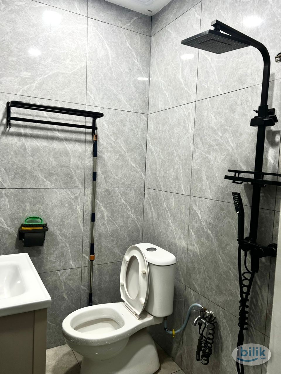Image 1 of CHINESE COUPLE/CHINESE FEMALE (NON SHARING) - Room rental in 