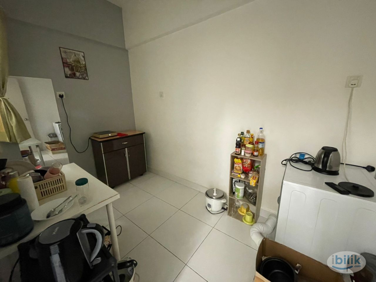 Image 2 of Middle Room at Elit Heights, Bayan Baru - Room rental in 