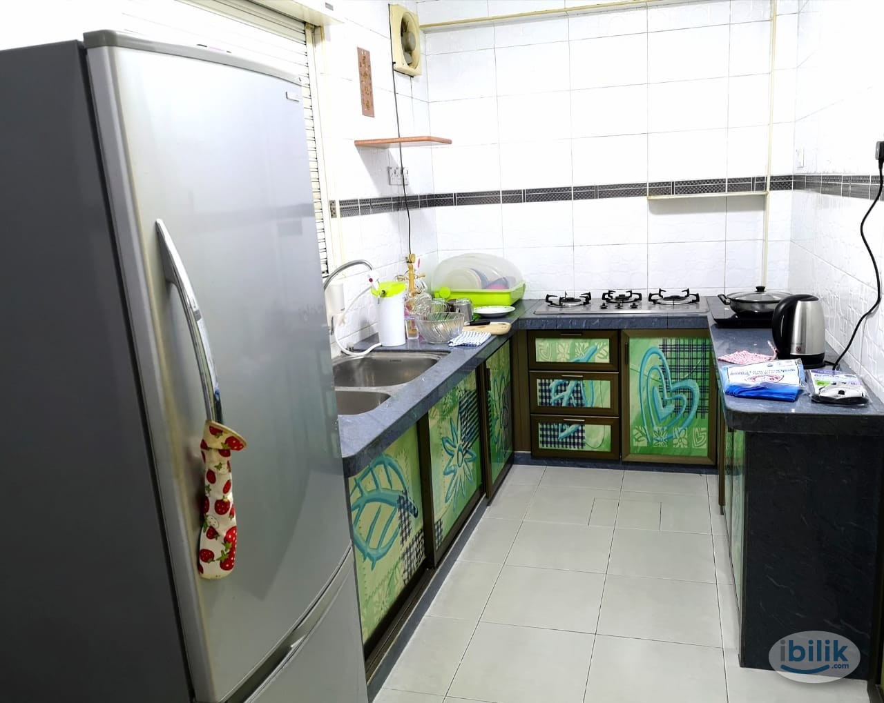 Image 2 of Single Room at D'Piazza Condominium, Bayan Baru - Room rental in 
