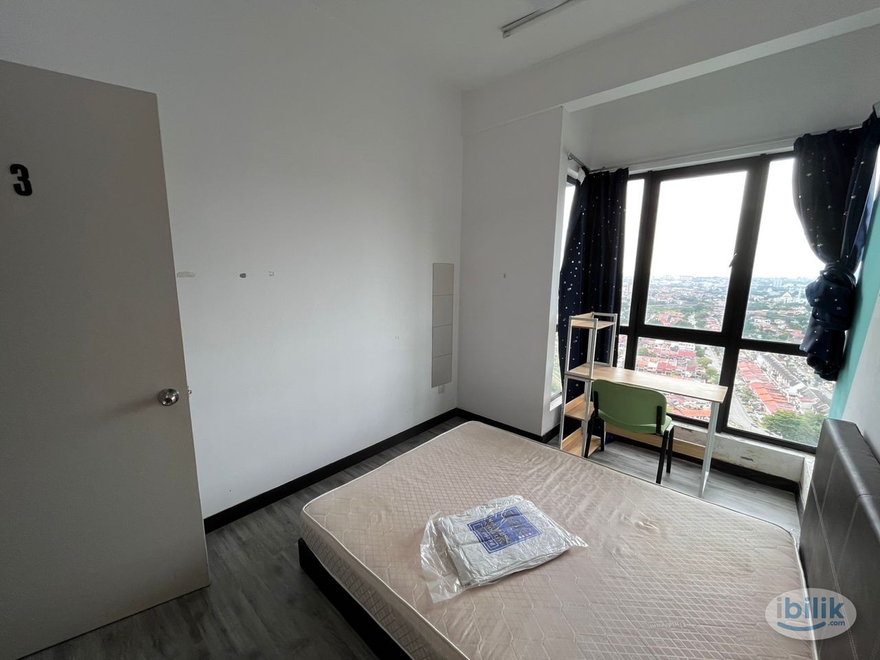 Image 2 of Middle Room at D'Sands Residence, Old Klang Road` - Room rental in 