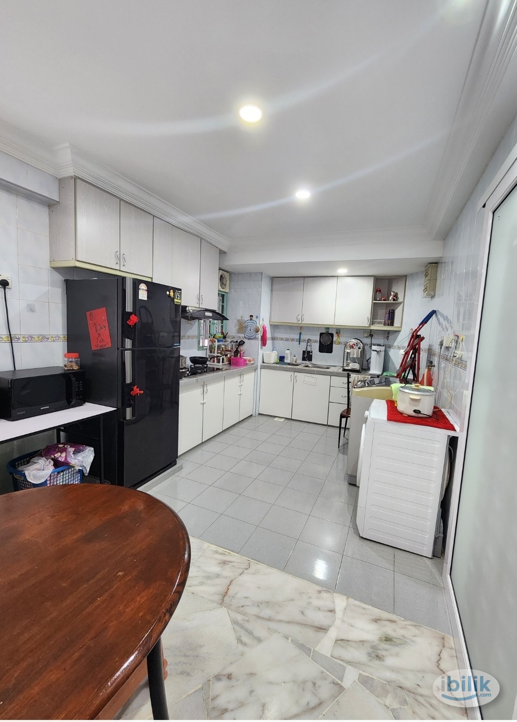 Image 2 of Master Room at Bukit Pandan 2, Pandan - Room rental in 