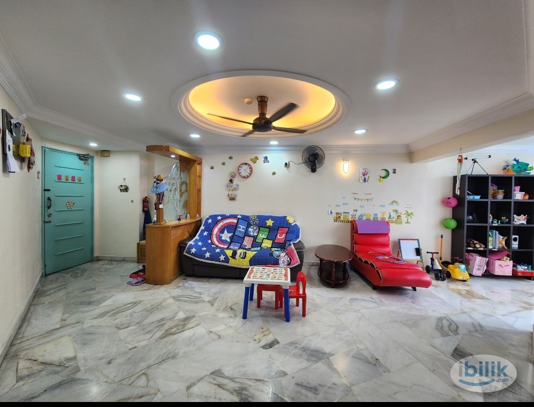 Image 3 of Master Room at Bukit Pandan 2, Pandan - Room rental in 