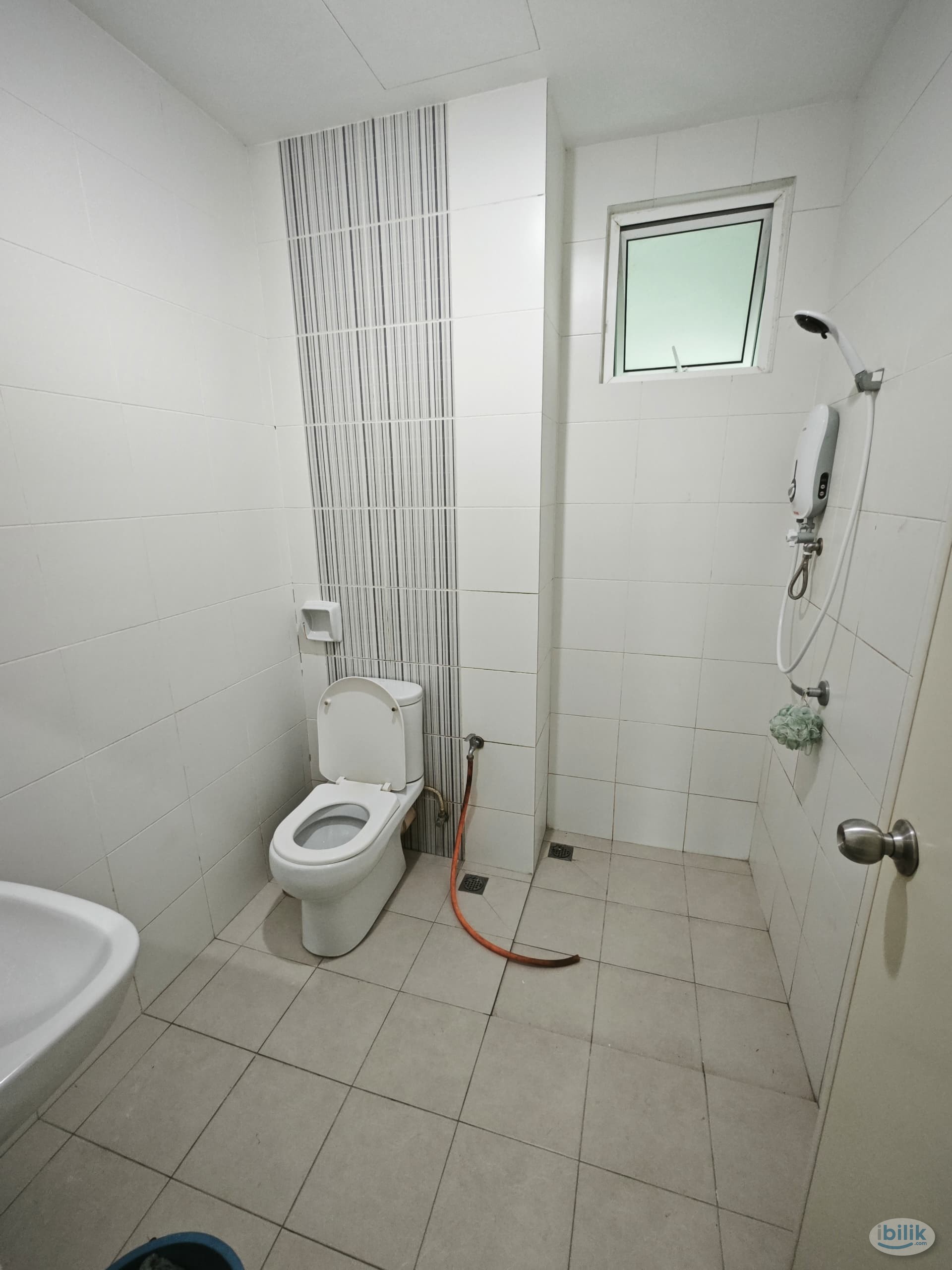 Image 3 of [Female unit] Balcony Room at Sungai Ara, Penang - Room rental in 