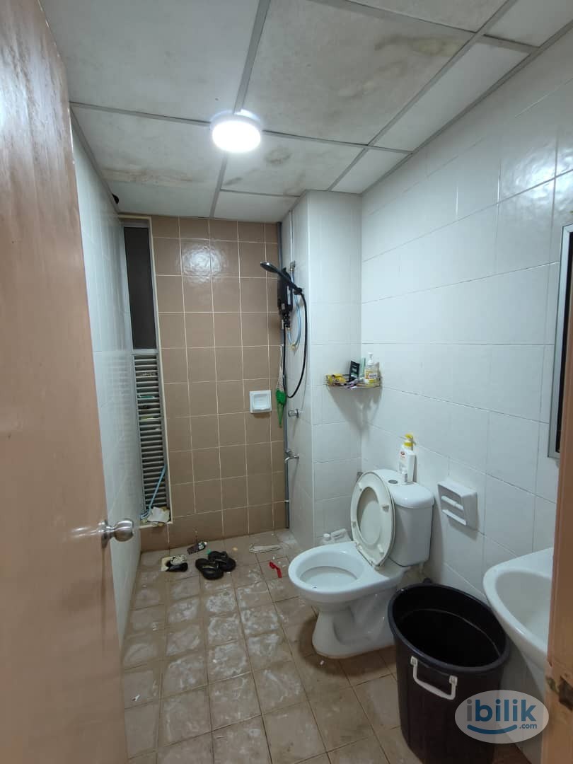 Image 3 of Master Room at SuriaMas Suites, Johor Bahru - Room rental in 