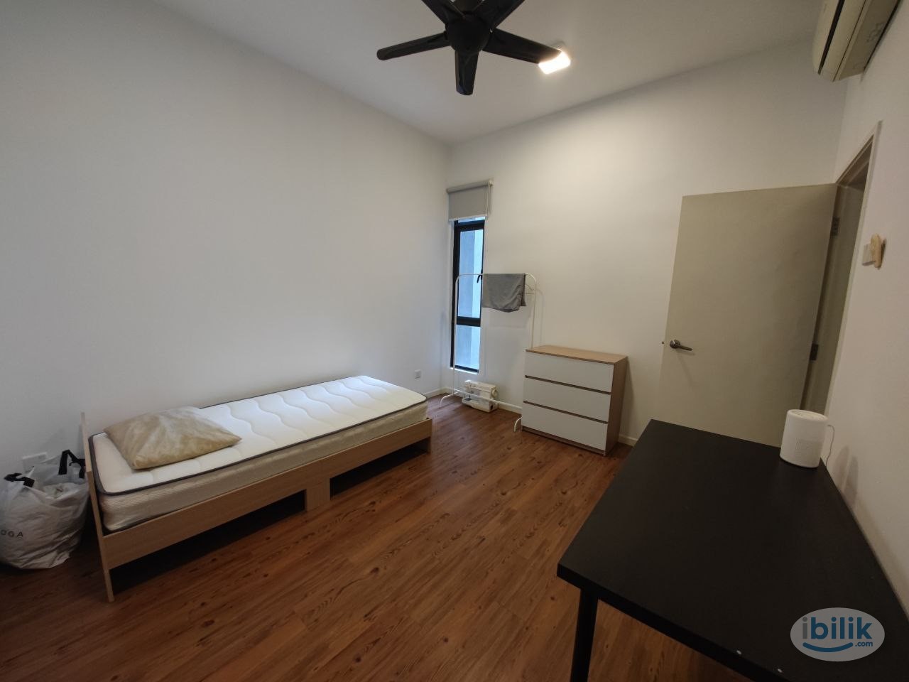 Image 2 of Utropolis Suites Room (Personal Bathroom) - Room rental in 