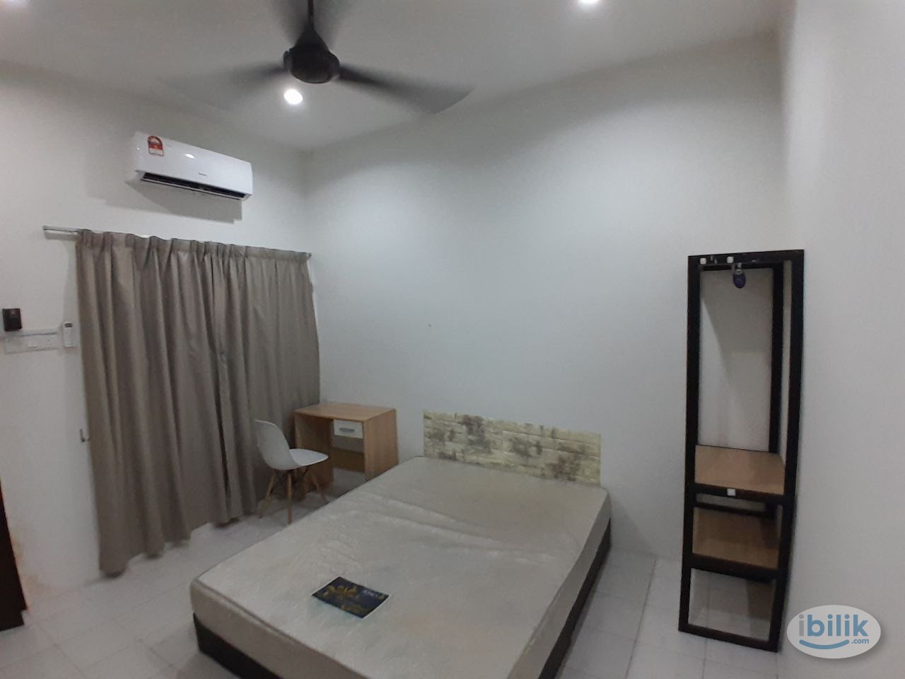 Image 1 of [Taman Aman] Landed House Medium Room Rent Nearby Taman Paramount, Sea Park, SS2 - Room rental in 