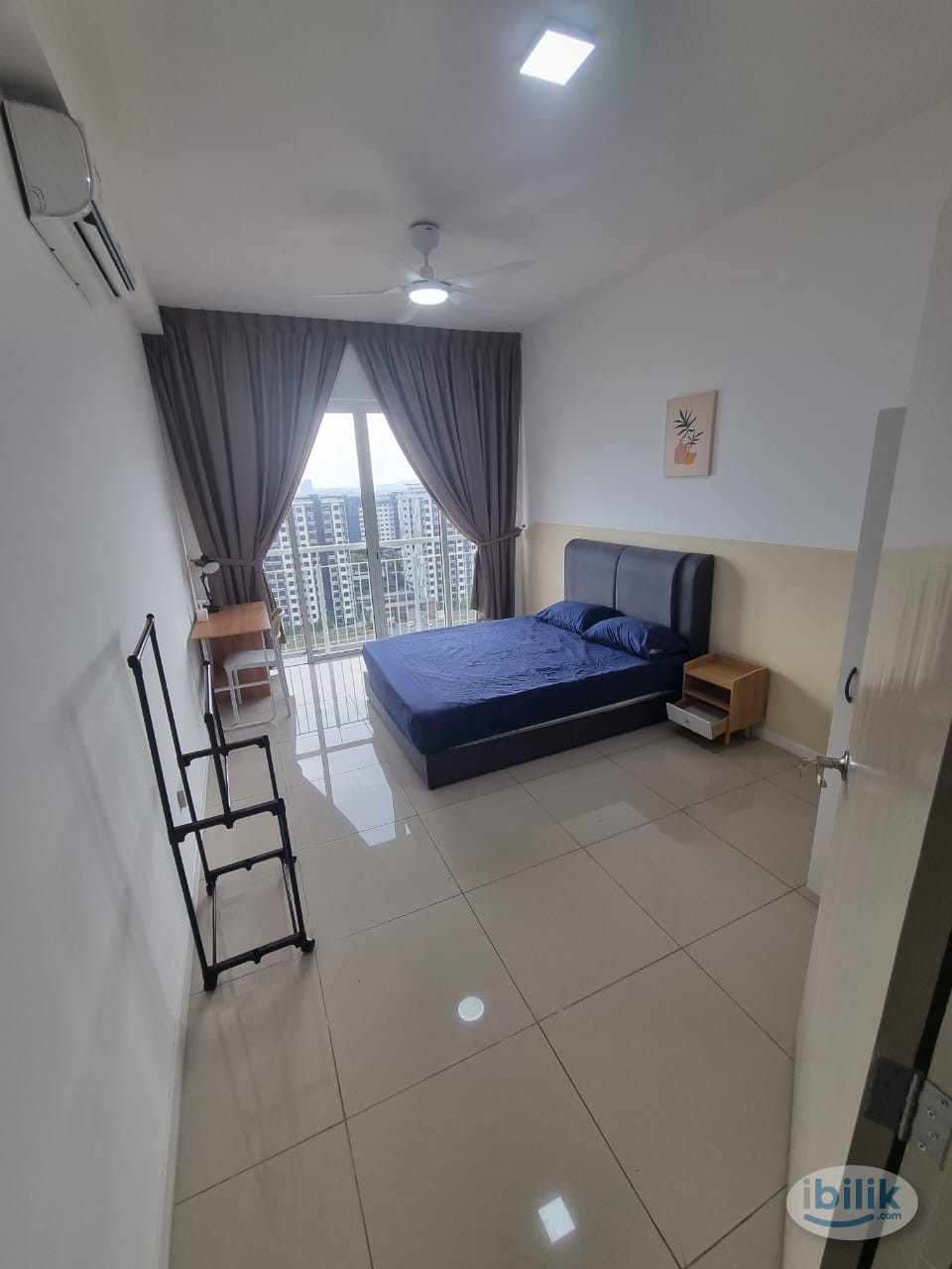 Image 1 of Balcony Room at Nadayu 801, Male Unit , Rental Including wifi, electricity and water - Room rental in 