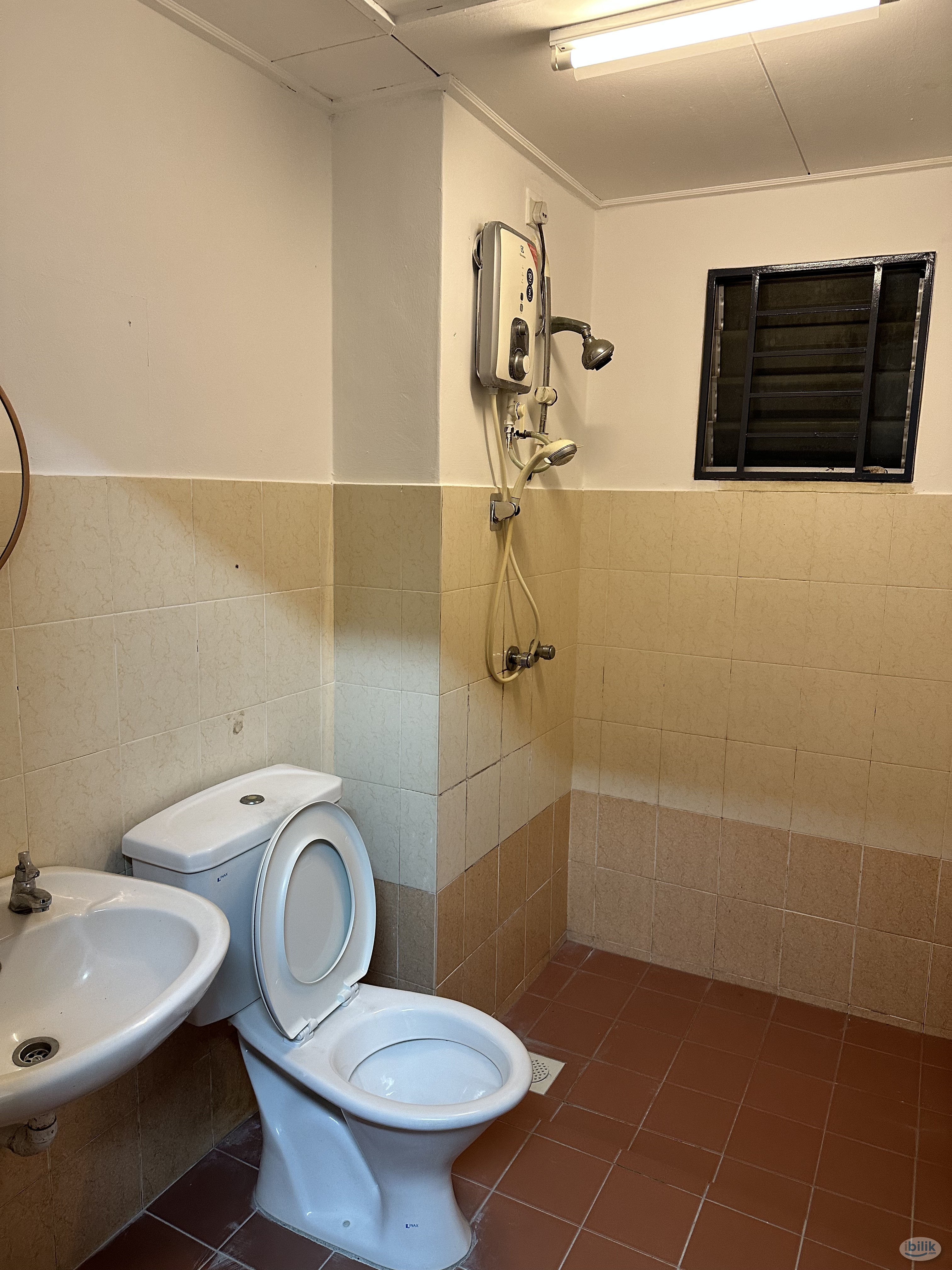 Image 4 of Middle Room Puchong - Room rental in 