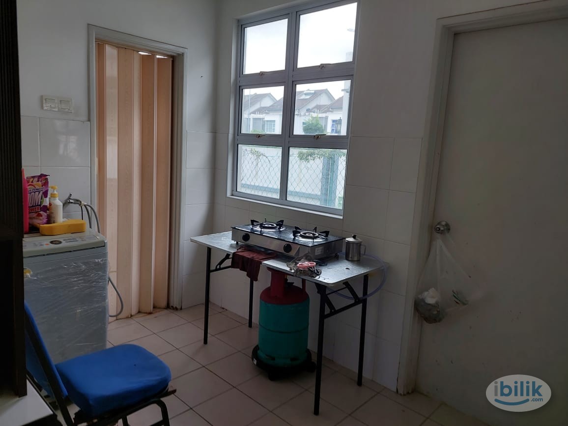 Image 4 of Furnished Middle Room - Room rental in 